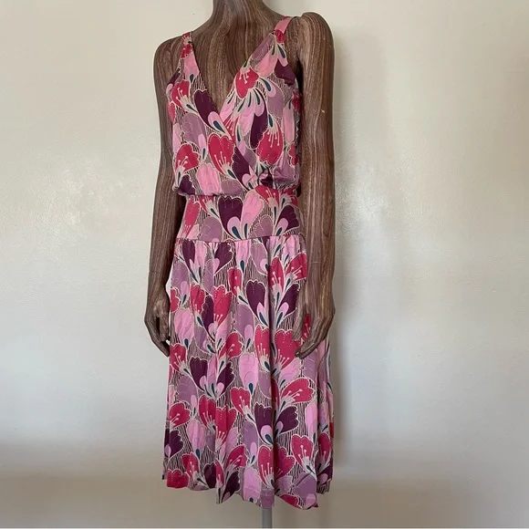 Nieves Lavi - Silk Jersey V-Neck Drop Waist, Floral Print Dress - Size 6 - Picture 1 of 4